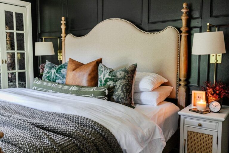 mix and match throw pillows image